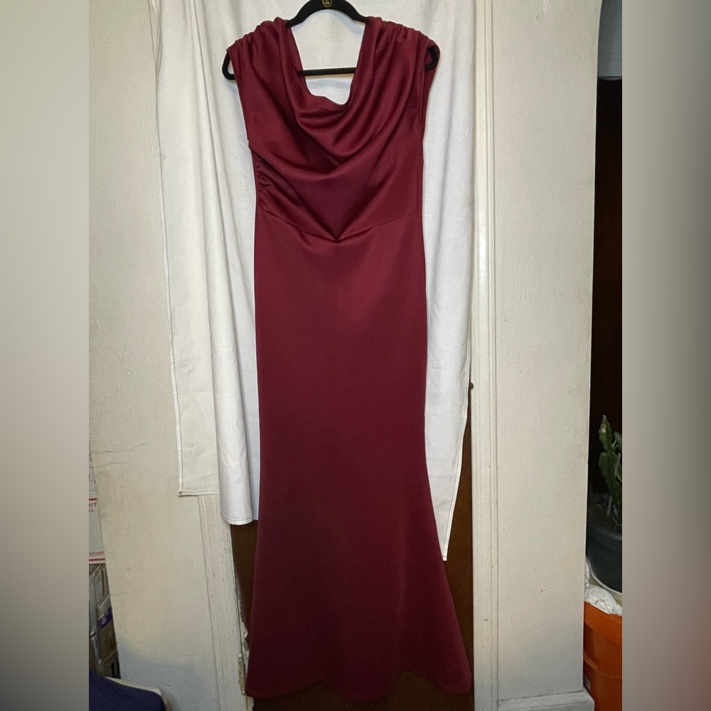 NWOT NIB Red Cowl Neck Sleeveless Evening Dress w/ Zip Back  Size L